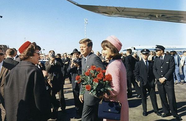 The Kennedys arriving in Dallas on the morning of the assassination. CREDIT: WIKIMEDIA COMMONS