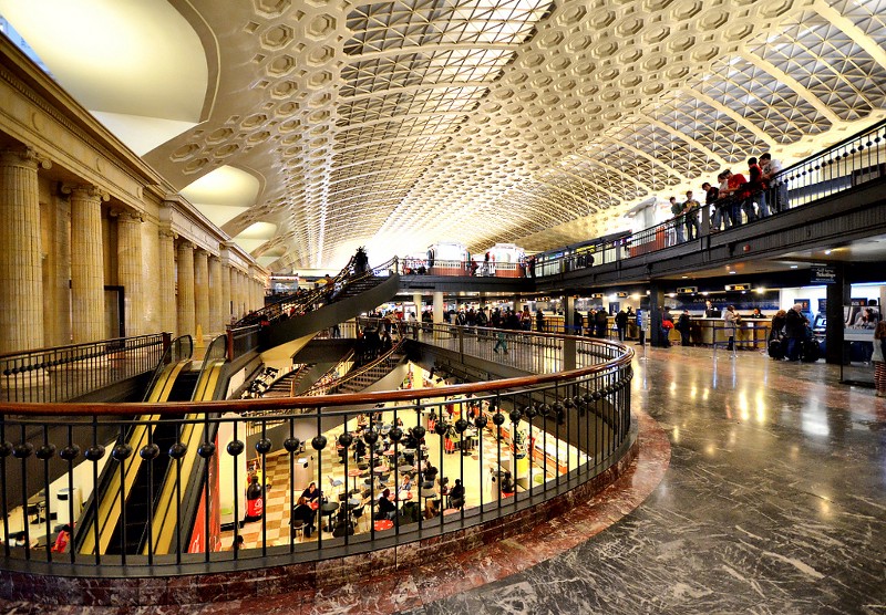 The downstairs food court at Washington, D.C.’s Union Station is staffed by low-wage workers paid with federal dollars. CREDIT: FLICKR USER GUVNAH