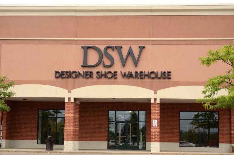 DSW Employees Can Stay Home On Thanksgiving Day ...