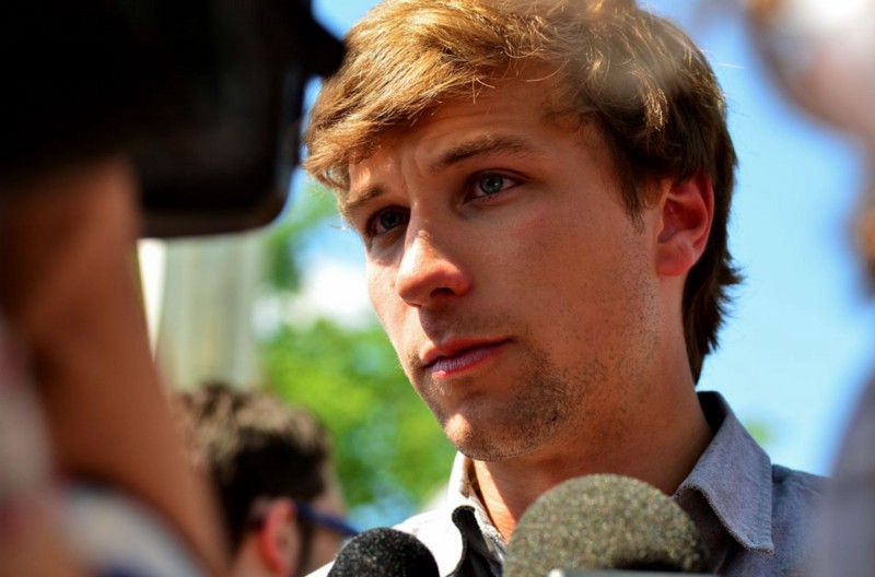 Gabriel Nadeau-Dubois at a news conference during the June 22, 2012 protest in Quebec City. CREDIT: ANTOINE LETARTE, CC BY 3.0, WIKIMEDIA COMMONS