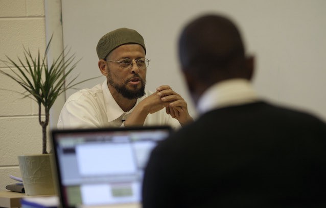 Imam Zaid Shakir lectures during Islamic History Class at Zaytuna College in 2010. CREDIT: AP