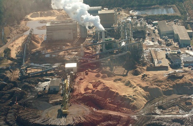 Enviva’s Ahoskie facility as photographed by the Dogwood Alliance in December 2014 during their investigation into the industry’s practices. CREDIT: Dogwood Alliance