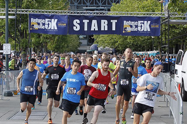 The annual “Refuse to Abuse” 5K run in Seattle. CREDIT: Ben Van Houten/Seattle Mariners