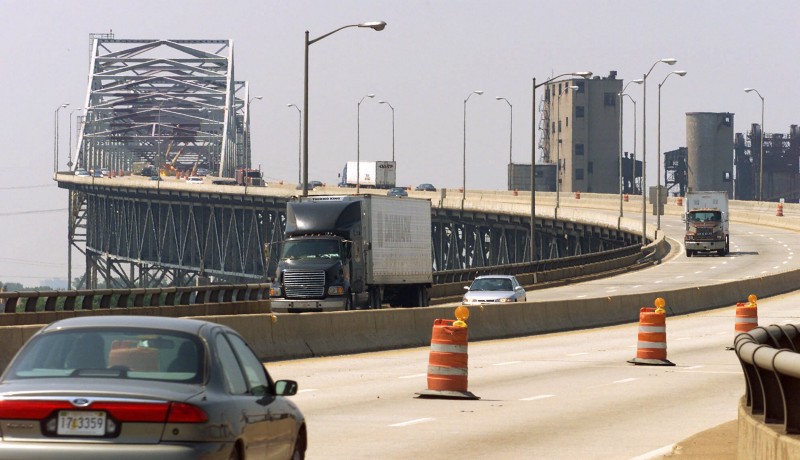 Vehicles on the Chicago Skyway in 2000, five years before the toll road operation was sold into private hands. CREDIT: AP PHOTO/TED S. WARREN