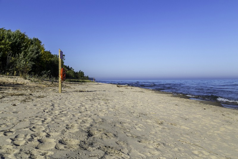 A stretch of Lake Michigan shoreline near Port Washington could become a marine sanctuary. CREDIT: SHUTTERSTOCK
