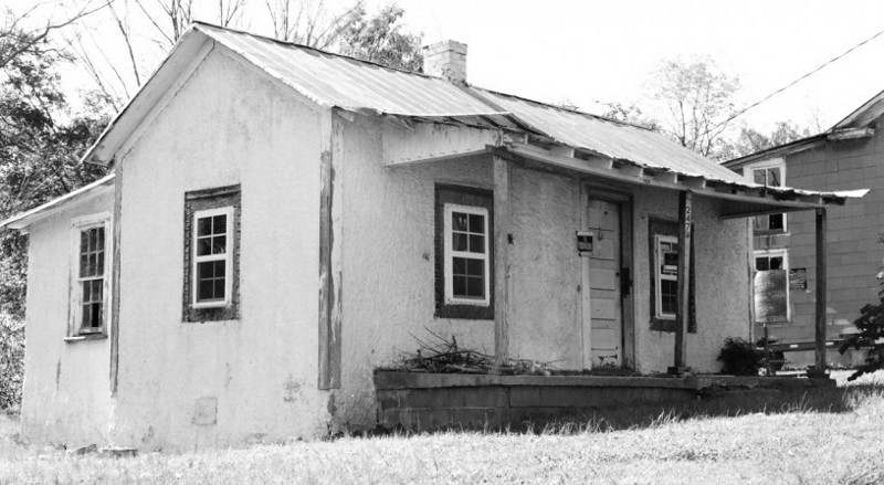 An old house in Yanceyville CREDIT: Scott Rodd