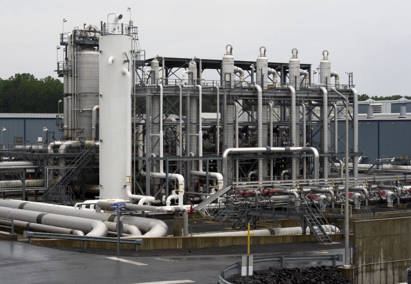 A heat exchanger and transfer pipes at Dominion Energy’s Cove Point LNG Terminal in Lusby, Md., Thursday, June 12, 2014. CREDIT: AP PHOTO/CLIFF OWEN
