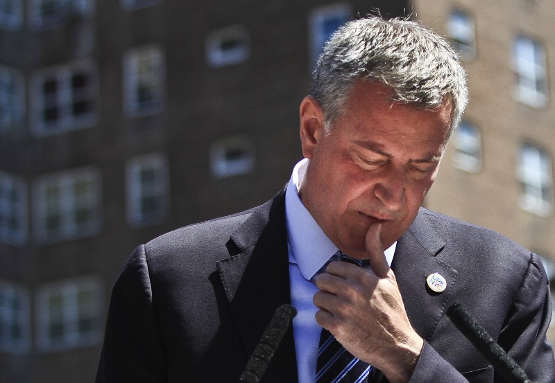 New York Mayor Bill de Blasio announces task force to reduce the number of mentally ill people behind bars. CREDIT: AP PHOTO/BEBETO MATTHEWS