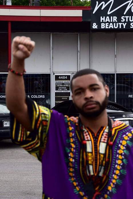 Micah Xavier Johnson’s facebook profile picture