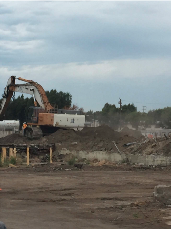 A photo of a construction site at Jordan Downs kicking up potentially toxic dust taken by Harnden’s organization