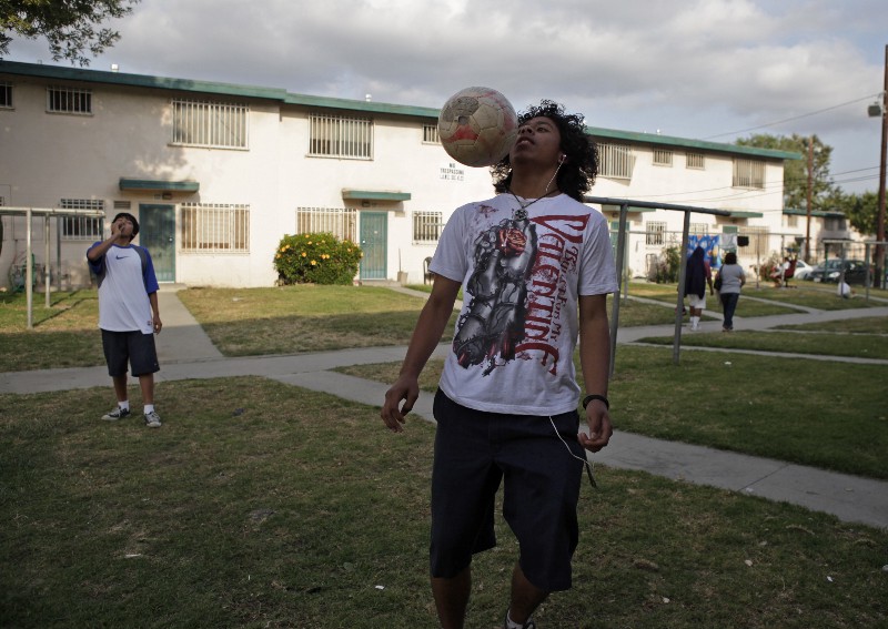 Daniel Rendon playing at Jordan Downs in 2009. CREDIT: AP Photo/Jae C. Hong