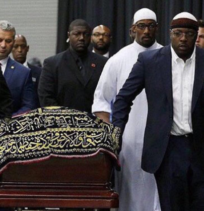 Hamza holding the casket at Muhammad Ali’s funeral. CREDIT: Husain Abdullah’s Instagram
