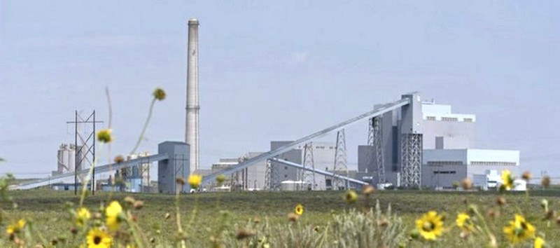 Holcomb’s existing coal-fired power plant. CREDIT: Sierra Club