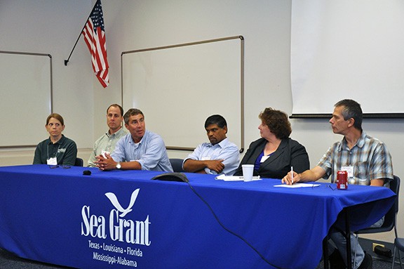 Sea Grant holds a seminar on oil spill science and its use in addressing Gulf of Mexico spills. CREDIT: Mississippi-Alabama Sea Grant Consortium/Melissa Schneider