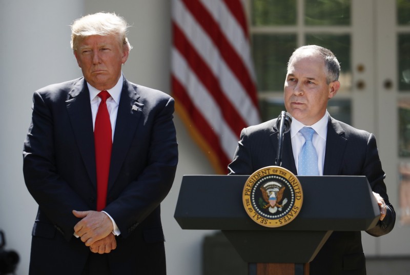 President Donald Trump and EPA Chief Scott Pruitt. CREDIT: AP/Pablo Martinez Monsivais