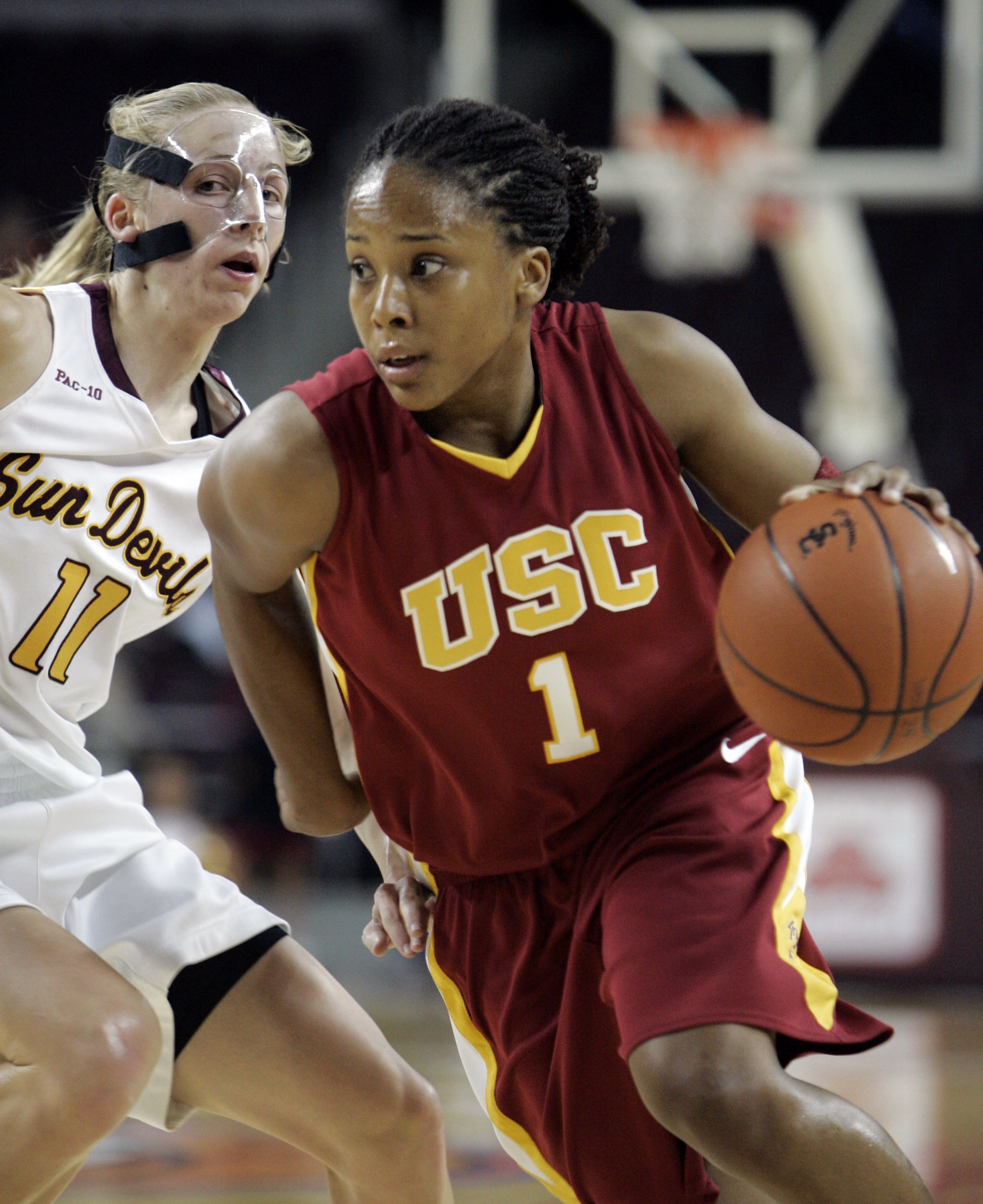 Camille LeNoir playing for USC in 2009. CREDIT: AP Photo/Reed Saxon