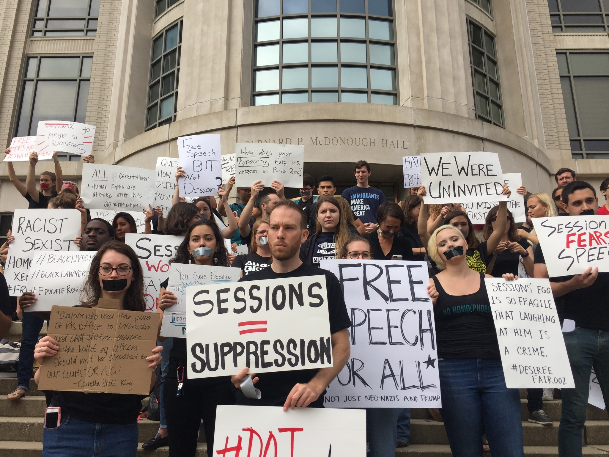 students, faculty take a knee to protest Sessions’ hypocrisy
