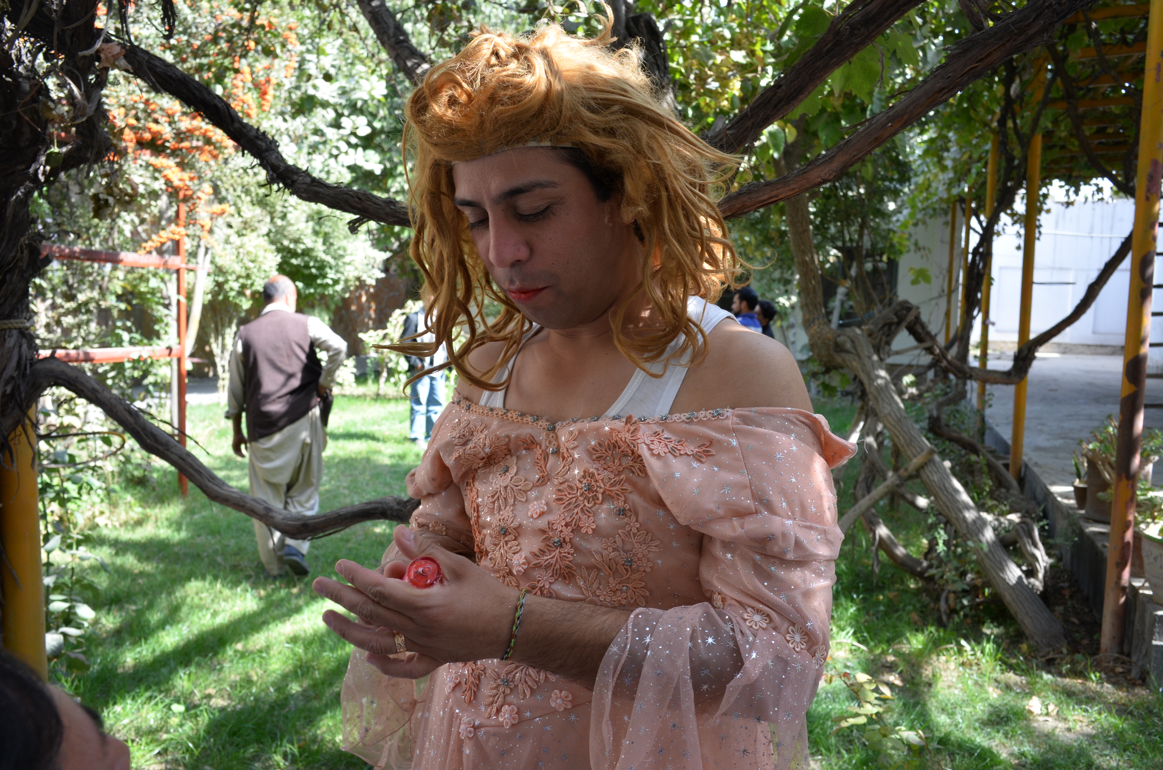 Matin prepares for a scene. (CREDIT: Ali M. Latifi)