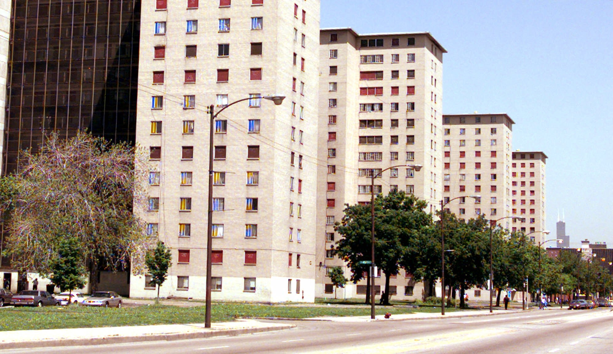The Robert Taylor Homes, shown Friday, May 28, 1999, are one of the public housing developments that will once again come under control of the Chicago Housing Authority. After being taken over by the U.S. Department of Housing and Urban Development in 1995 following a series of CHA scandals, HUD returned control to the city Thursday. (AP Photo/Charlie Bennett)