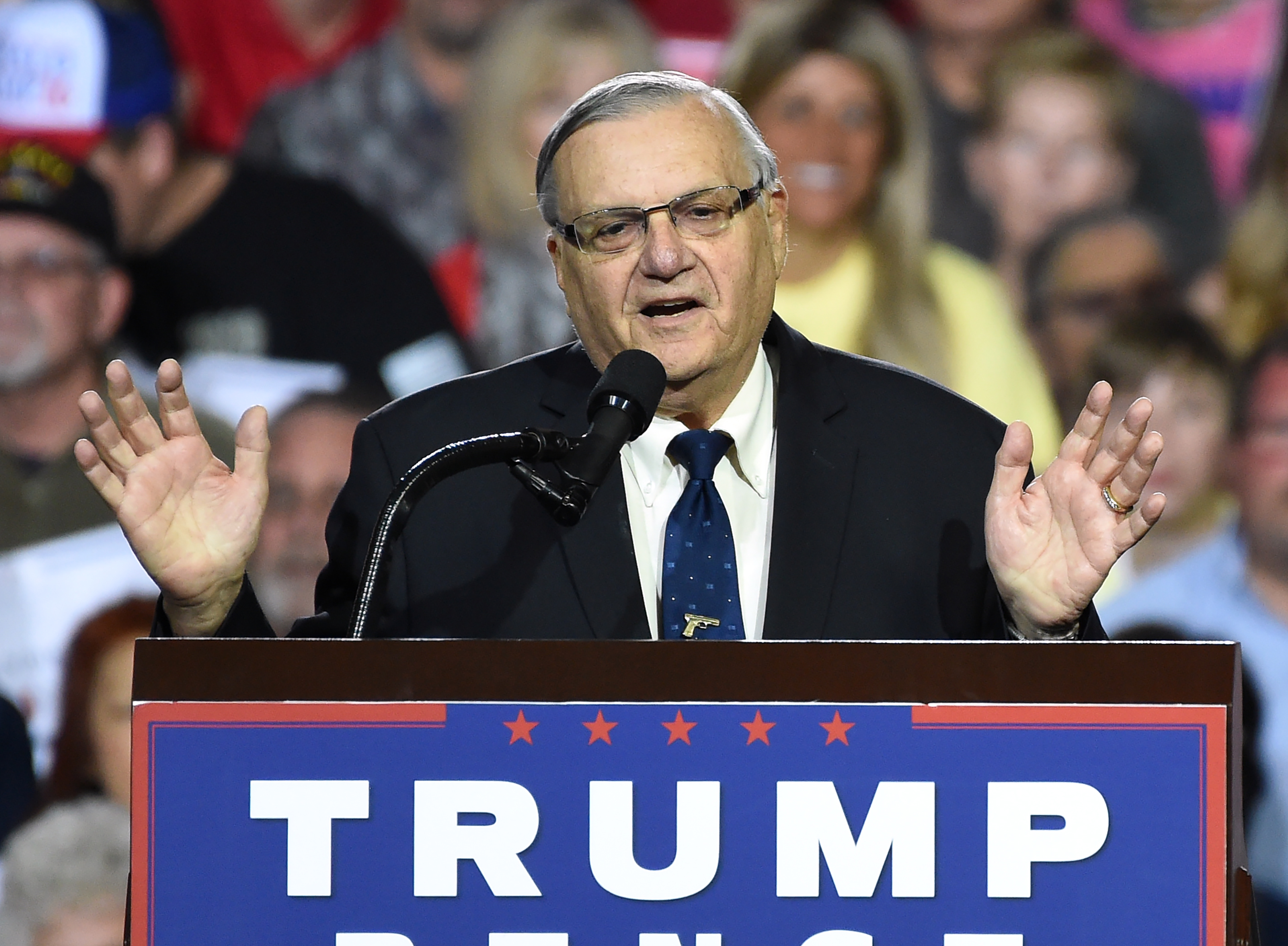 Sheriff Joe Arpaio attends a rally by Republican presidential candidate Donald Trump, October 4, 2016, in Prescott Valley, Arizona. (CREDIT: ROBYN BECK/AFP/Getty Images)