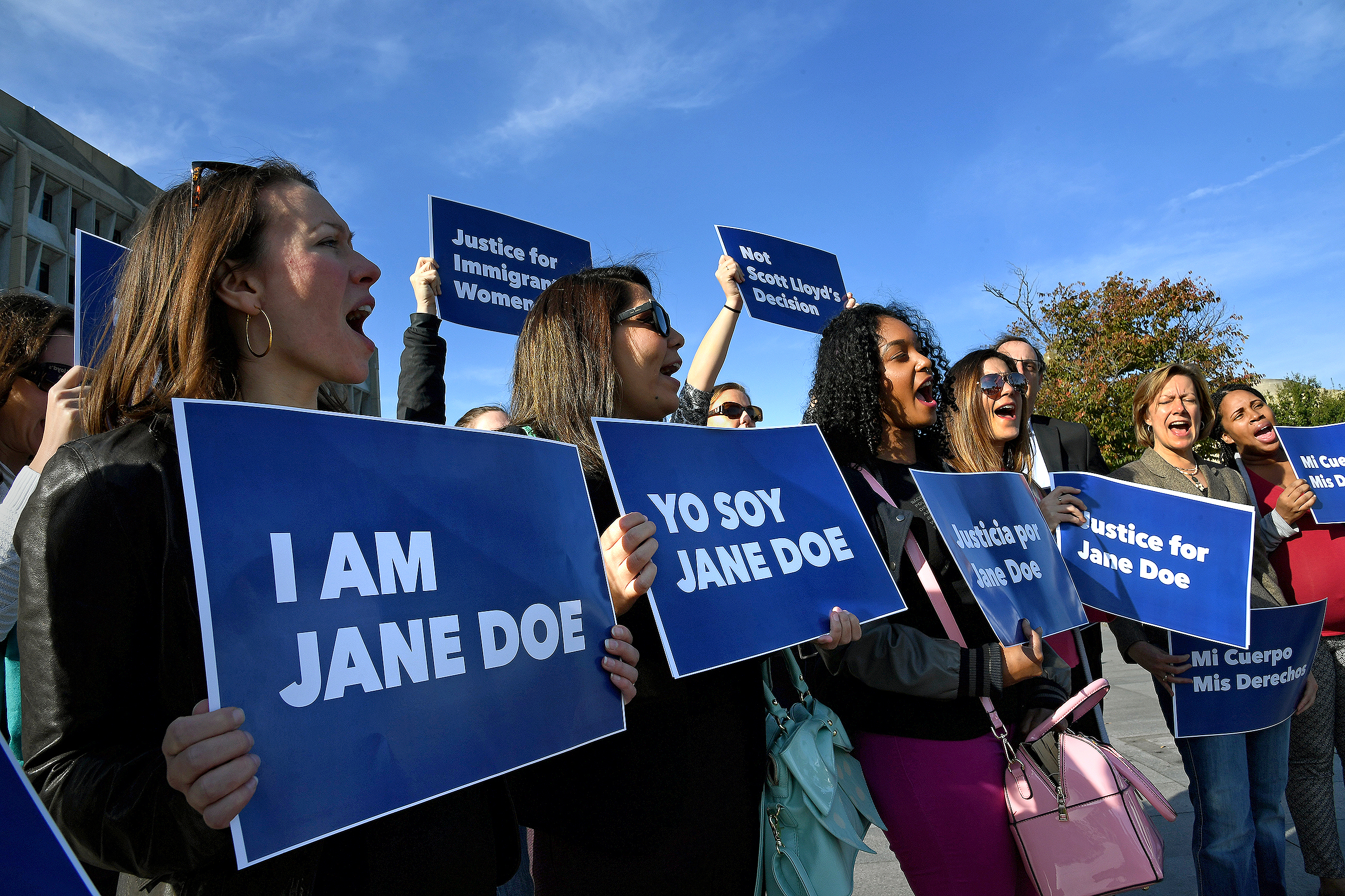 WASHINGTON, DC -OCT 20: The Trump administration is blocking a young immigrant woman in detention from accessing an abortion. (Photo by Michael S. Williamson/The Washington Post via Getty Images)