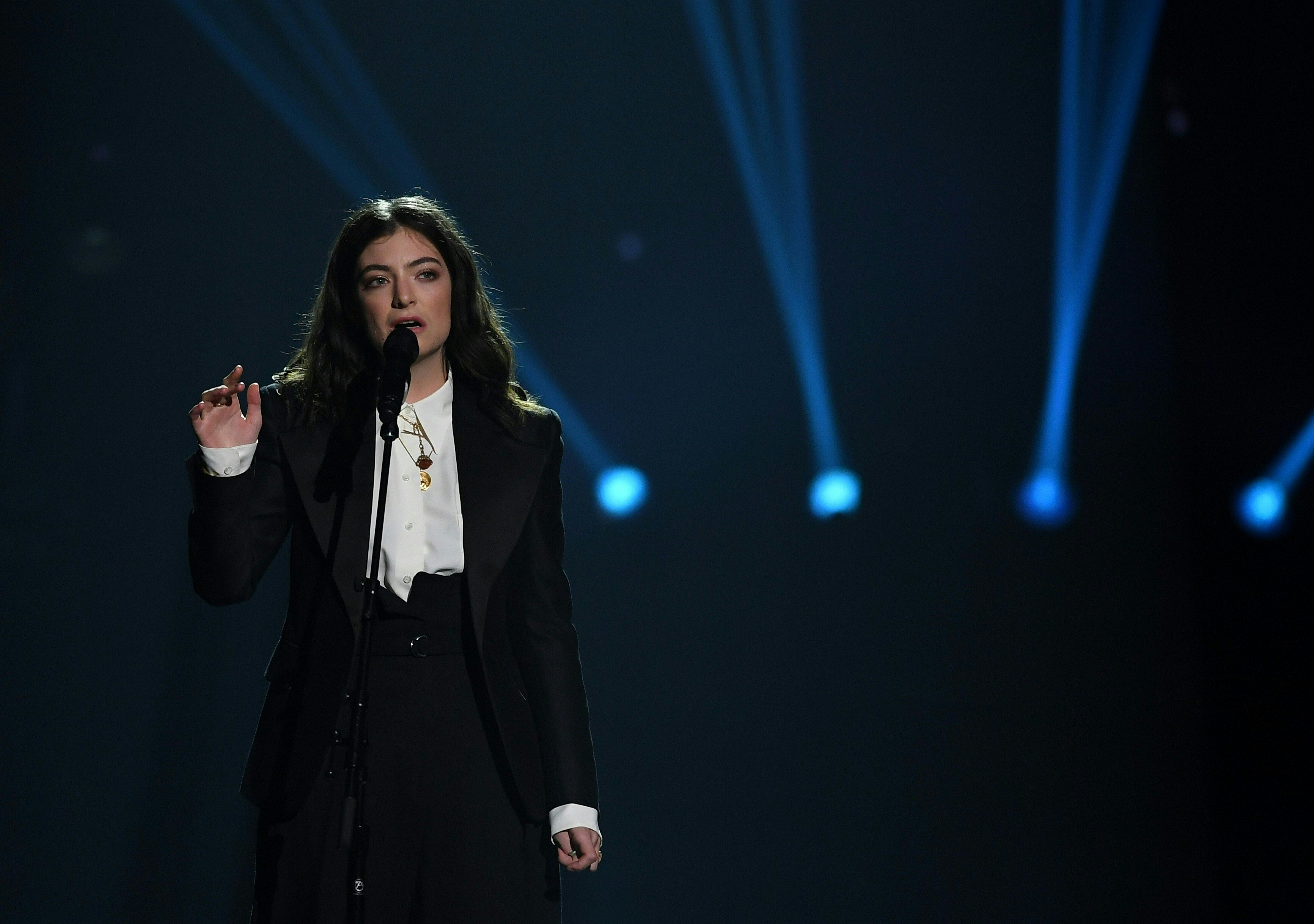 Lorde performs at the 2018 MusiCares Person Of The Year gala at Radio City Music Hall in New York on January 26, 2018. CREDIT: Angela Weiss/AFP/Getty Images.
