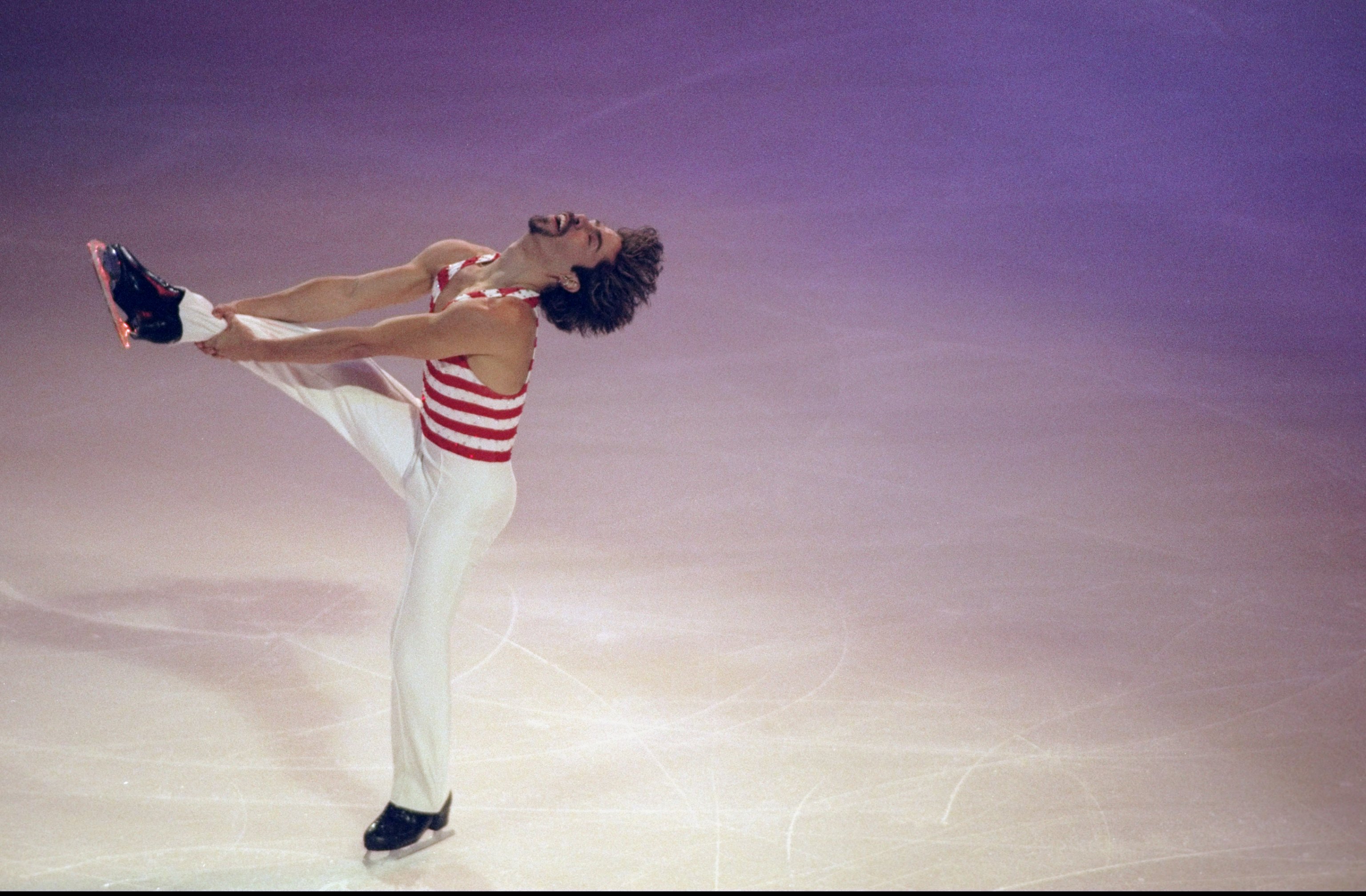17 Oct 1998: Rudy Galindo in action during the 1998 US Mens Pro Figure Skating at the San Jose Arena in San Jose, California. CREDIT: Jed Jacobsohn /Allsport