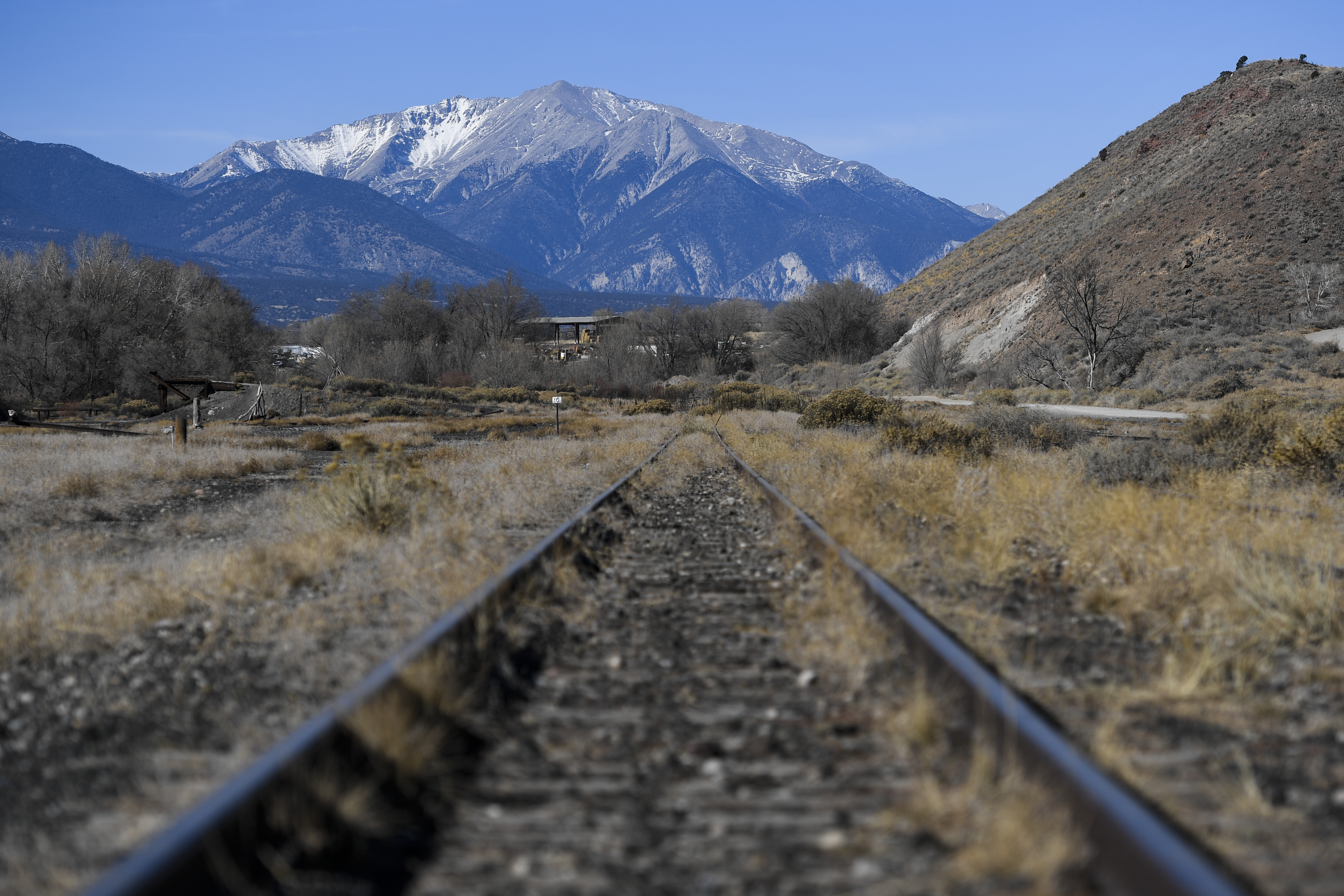 A view of a light dusting of snow in Colorado mountains. (CREDIT: AAron Ontiveroz/The Denver Post via Getty Images)