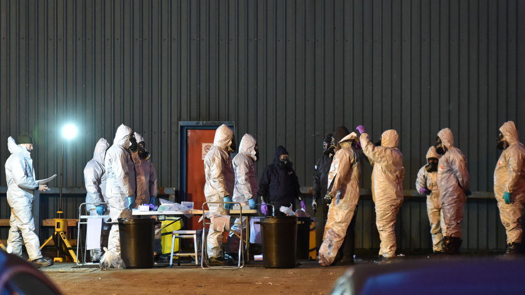 U.K. and U.S. officials have issued retaliatory strikes against Russia, in response to a slew of attacks on former Russian spies living in Britain. (CREDIT: Rufus Cox/Getty Images)