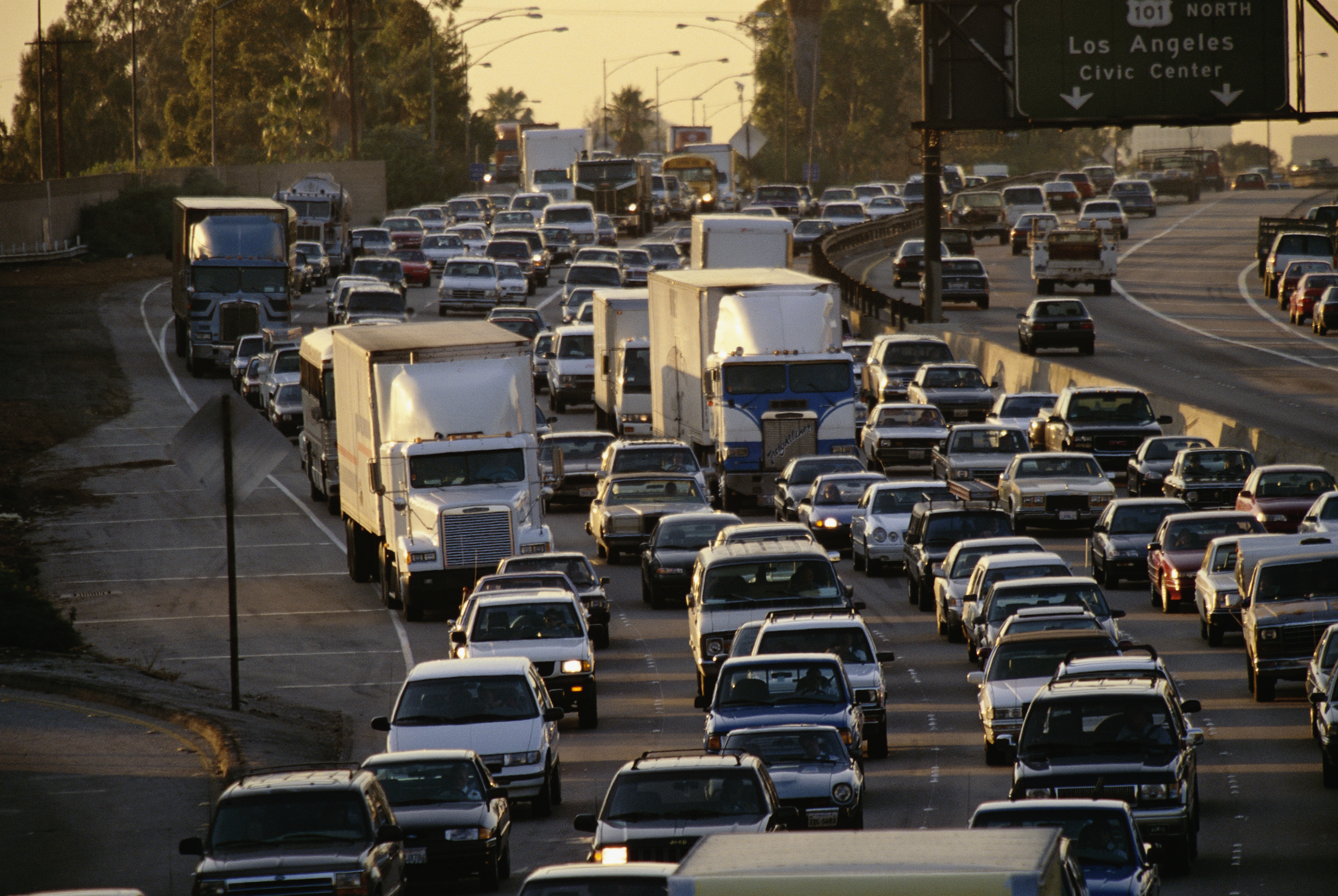Traffic through downtown Los Angeles. (CREDIT: David Butow/Corbis via Getty Images)