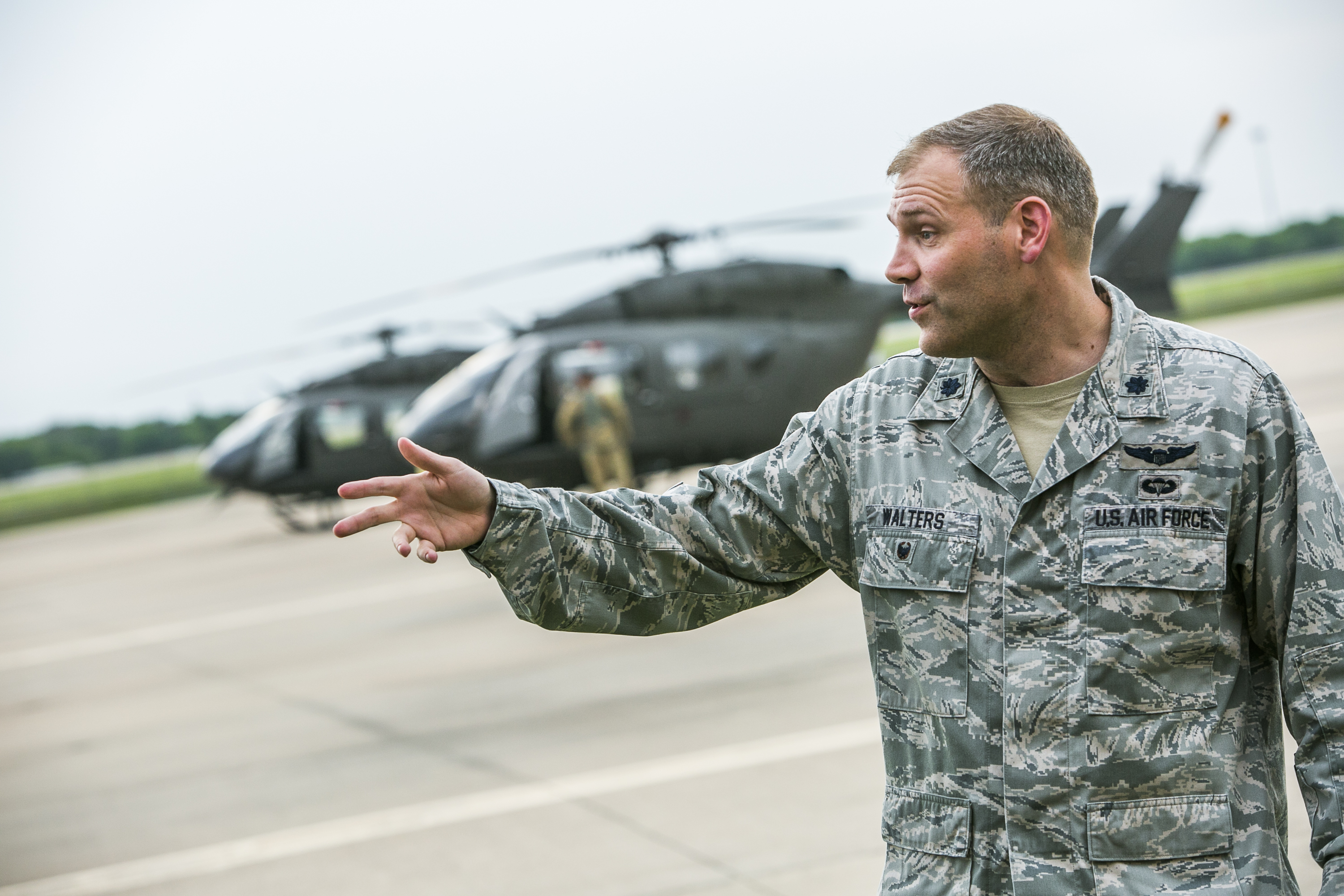 Lt. Col. Travis Walters addresses members of the media on April 6, 2018 in Austin, Texas. (CREDIT: Drew Anthony Smith/Getty Images)