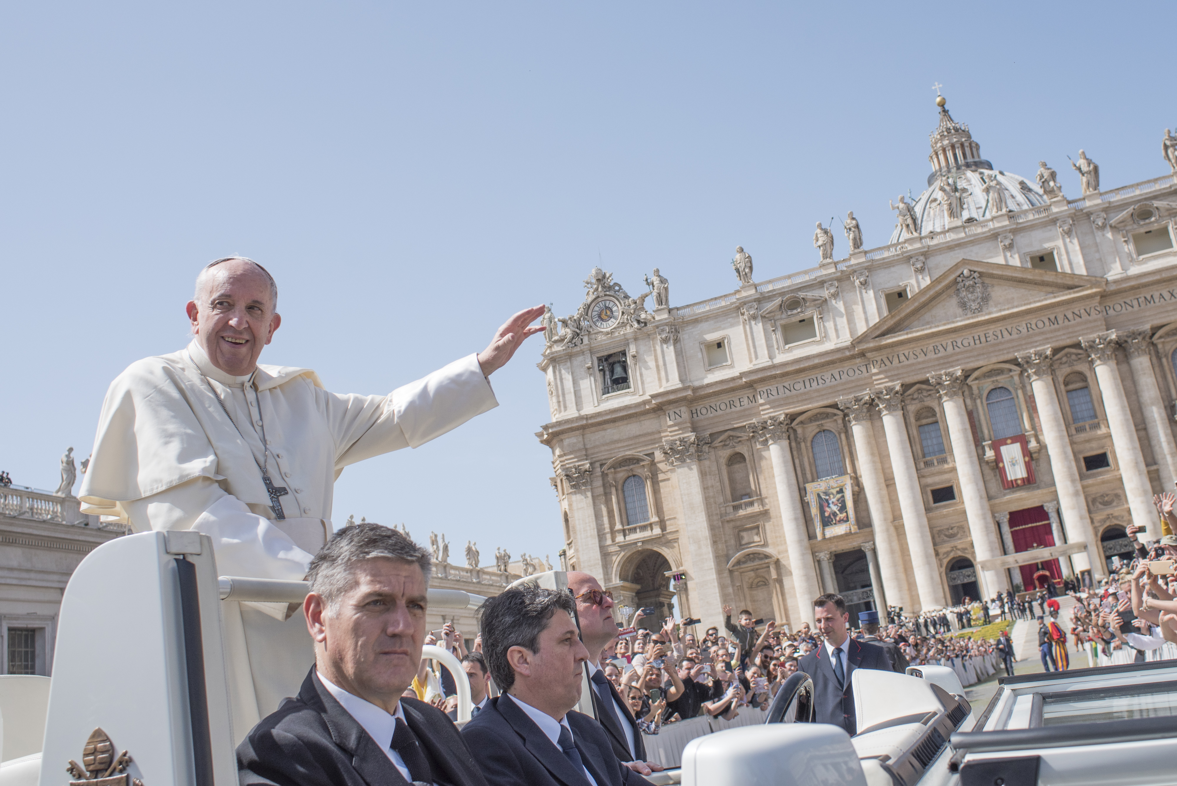 Pope Francis leaves St. Peter's Square at the Vatican after a Mass on the Sunday of Divine Mercy, Sunday, April 8, 2018. (Photo by Massimo Valicchia/NurPhoto via Getty Images)