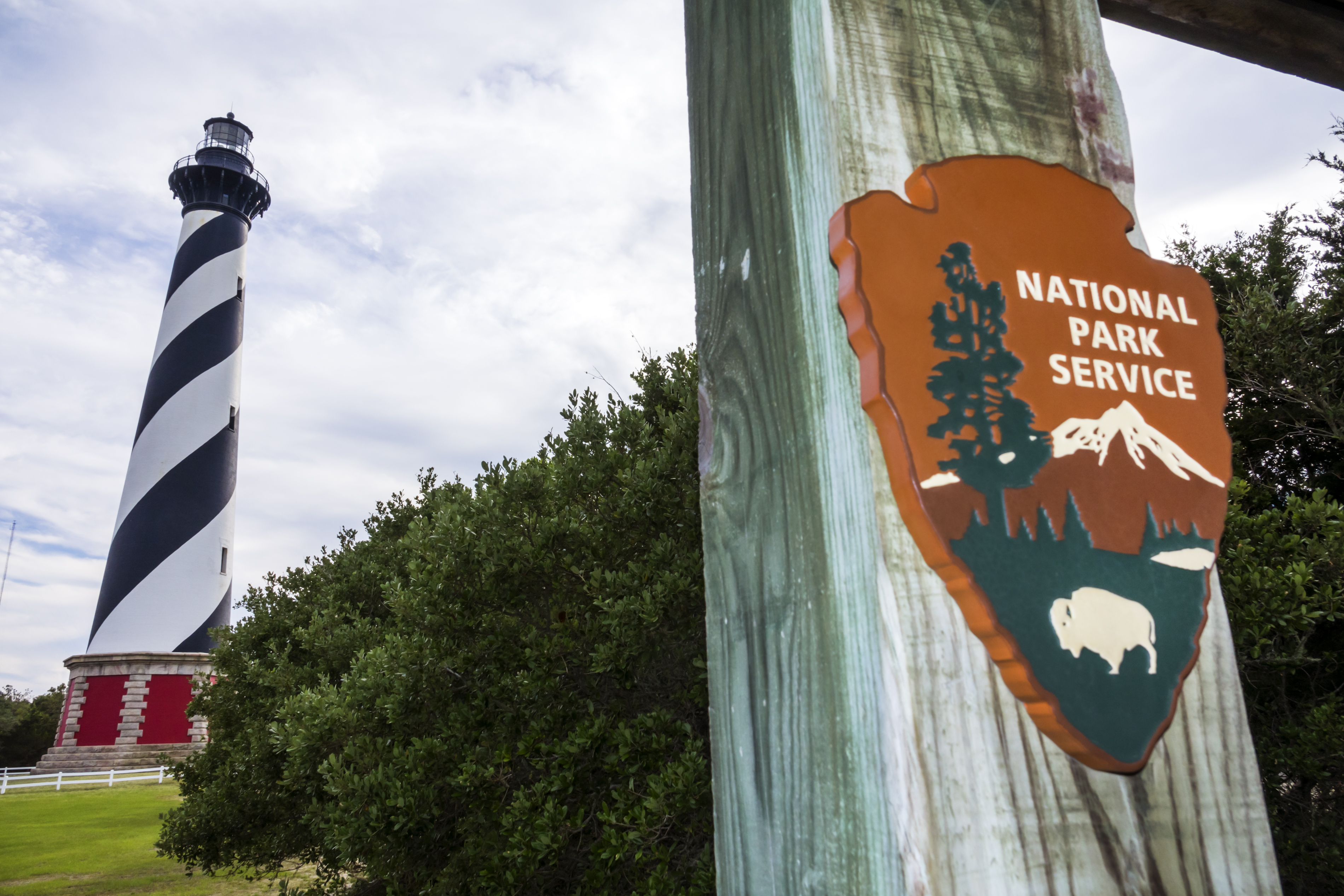 The Cape Hatteras lighthouse is located in the Cape Hatteras National Seashore in North Carolina. CREDIT: Jeffrey Greenberg/UIG via Getty Images)