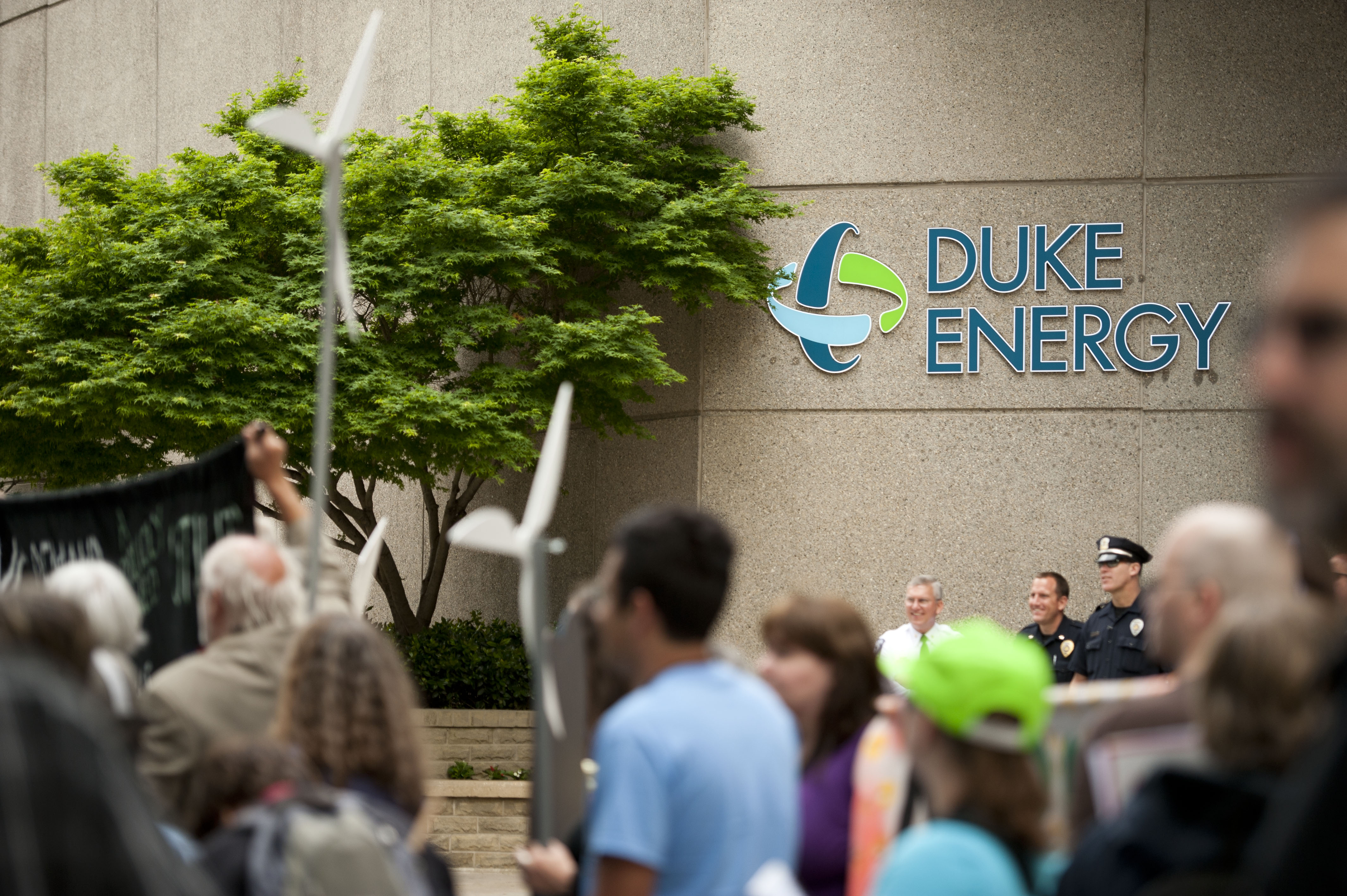 Protesters gather outside of Duke Energy's headquarters during Duke Energy's annual shareholder meeting on May 1, 2014 in Charlotte, North Carolina. (CREDIT: Davis Turner/Getty Images)