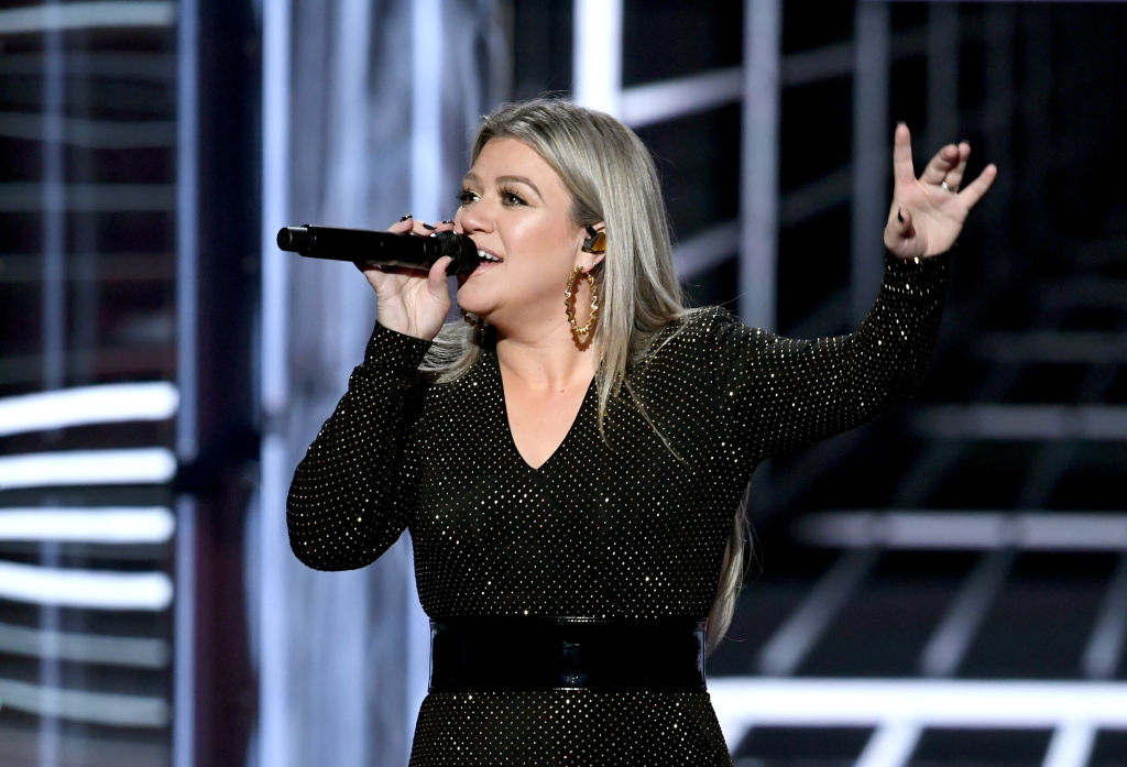LAS VEGAS, NV - MAY 20: Host Kelly Clarkson speaks onstage during the 2018 Billboard Music Awards at MGM Grand Garden Arena on May 20, 2018 in Las Vegas, Nevada. CREDIT: Kevin Winter/Getty Images
