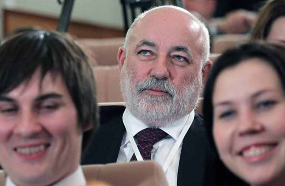 Russian billionaire and businessman Viktor Vekselberg (C) attends the 10th Forum of Interregional Cooperation between Kazakhstan and Russia on November 11,2013 in Yekaterinburg, Russia. (CREDIT: Sasha Mordovets/Getty Images)