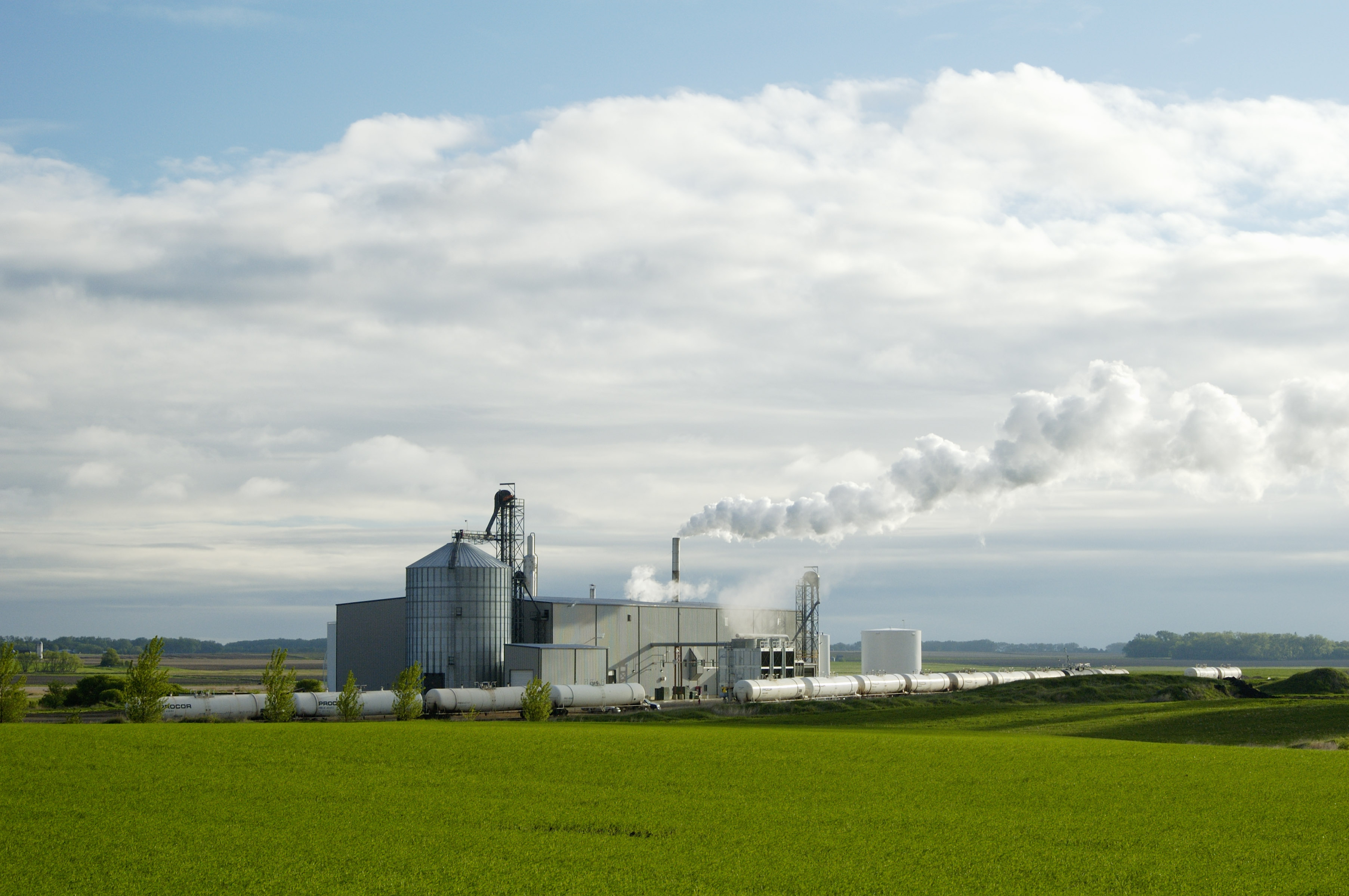 Ethanol plant in Rosholt, South Dakota. CREDIT: MyLoupe/UIG via Getty Images