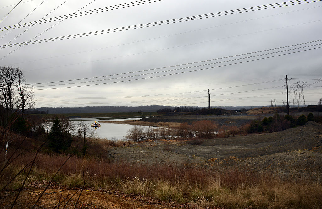 Coal ash pond. CREDIT: Astrid Riecken For The Washington Post via Getty Images