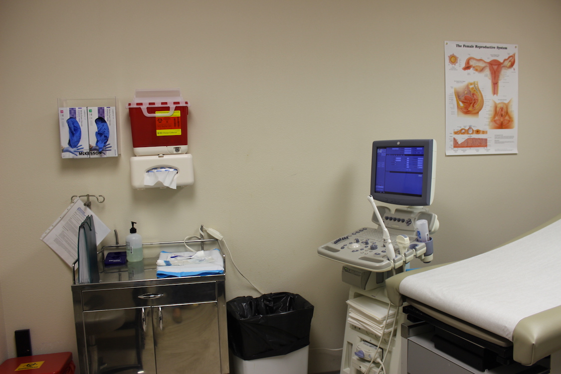 An exam room at the Fayetteville, Arkansas Planned Parenthood clinic. (CREDIT: Casey Quinlan)