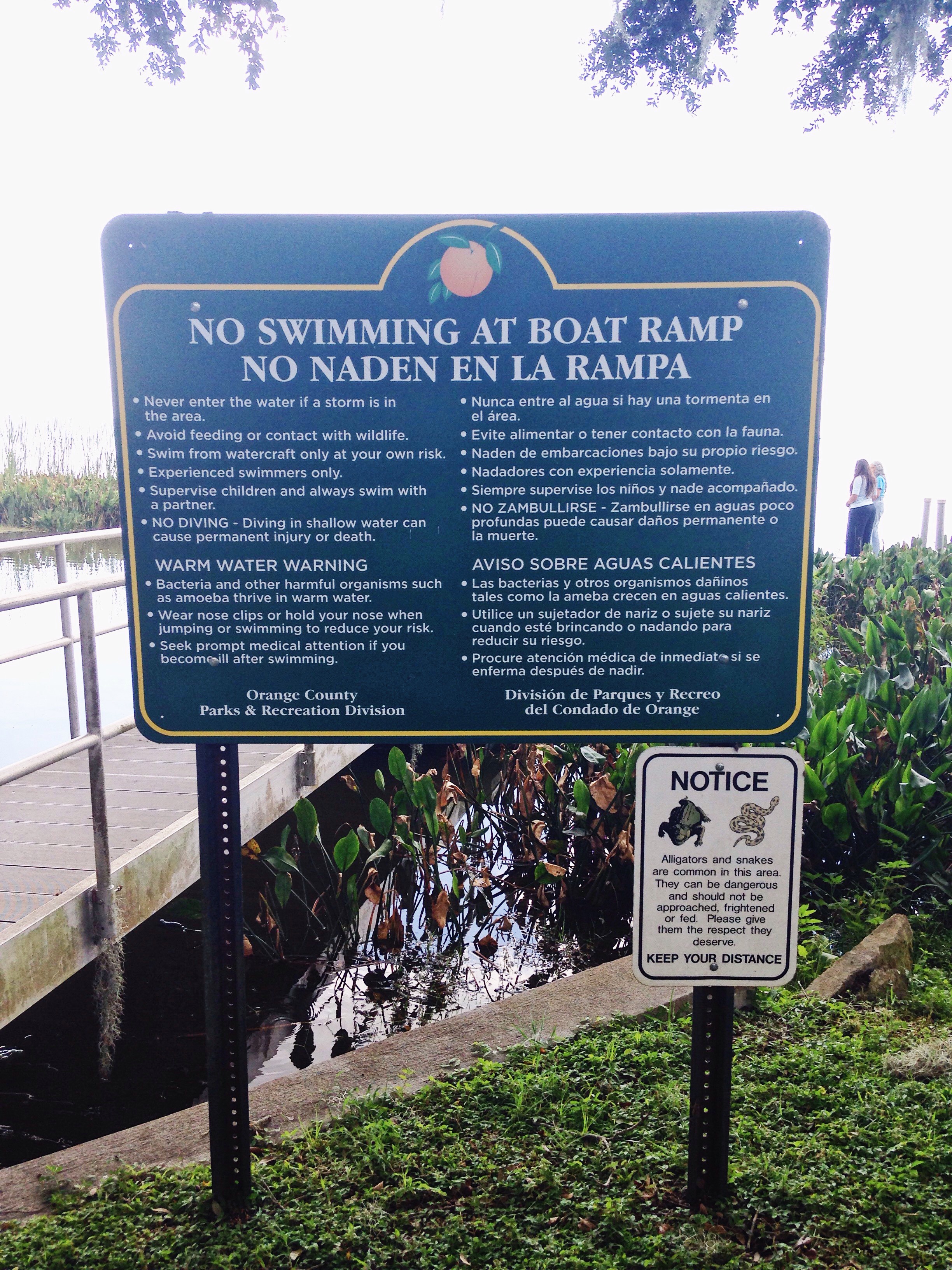 A sign advises visitors to Lake Apopka to take precautions. CREDIT: E.A. Crunden