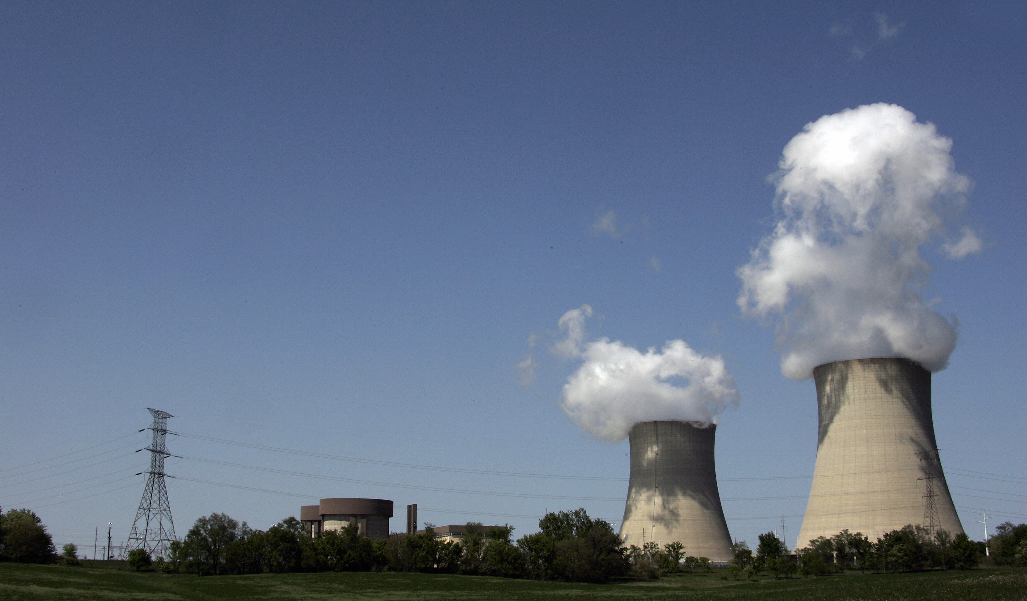 Exelon's Byron Nuclear Generating Station on May 14, 2007 in Byron, Illinois. CREDIT: JEFF HAYNES/AFP/Getty Images