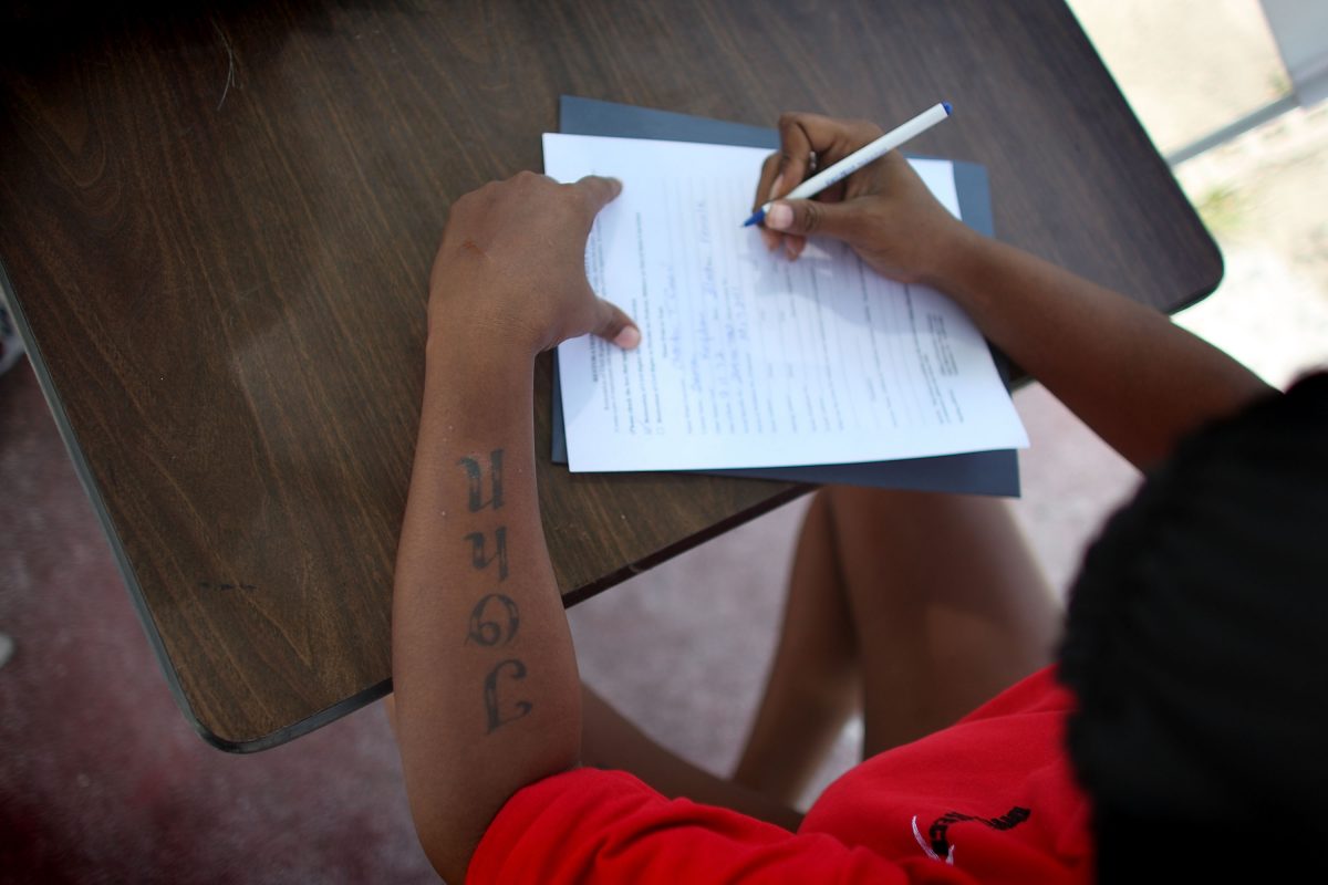 A Florida citizen applying for restoration of her voting rights, in 2007.