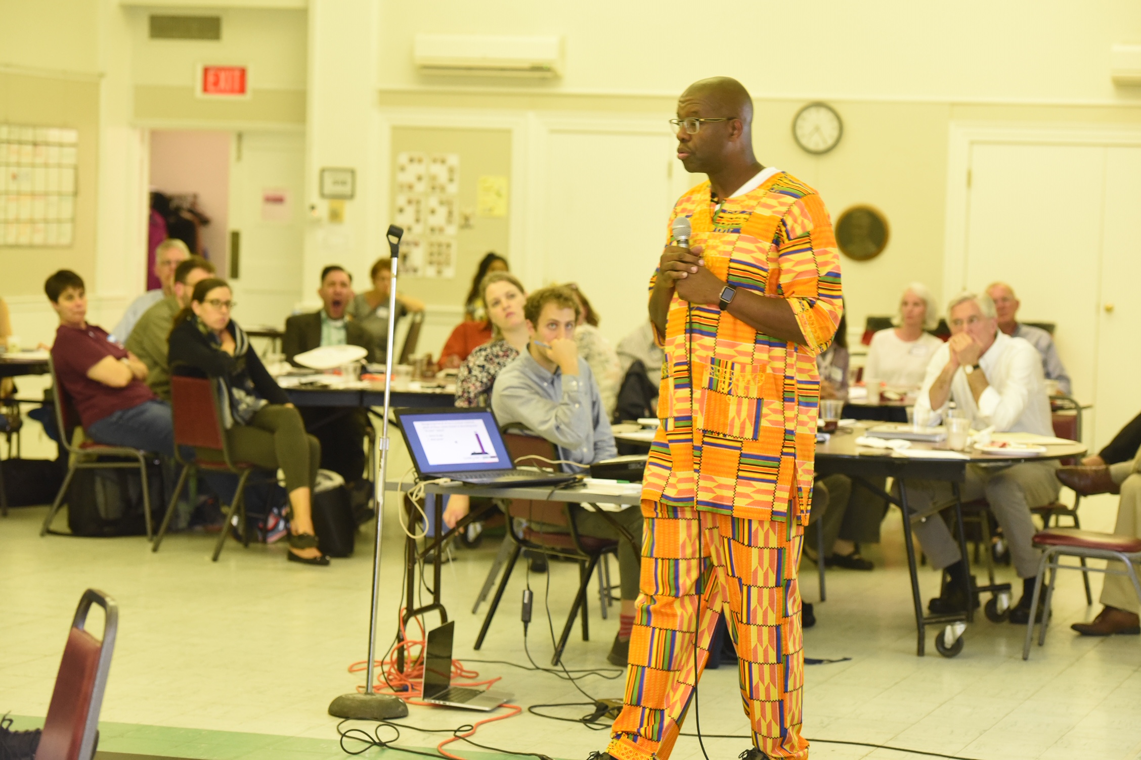 David Campt leads a 'White Ally' workshop at New York Presbyterian Church in Washington, D.C. (Credit: Sam Fulwood III/ThinkProgress