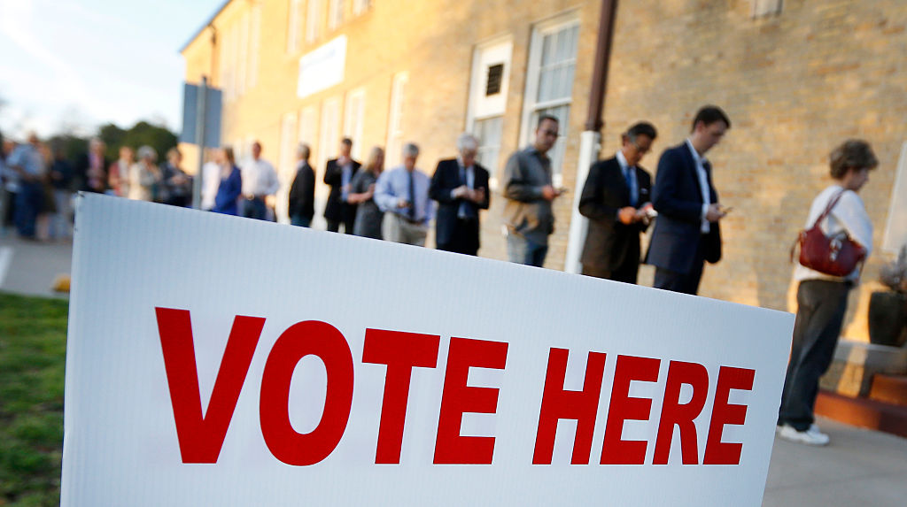 Voters line up to cast their ballots on Super Tuesday, March 1, 2016 in Fort Worth, TX. CREDIT: Ron Jenkins/Getty Images