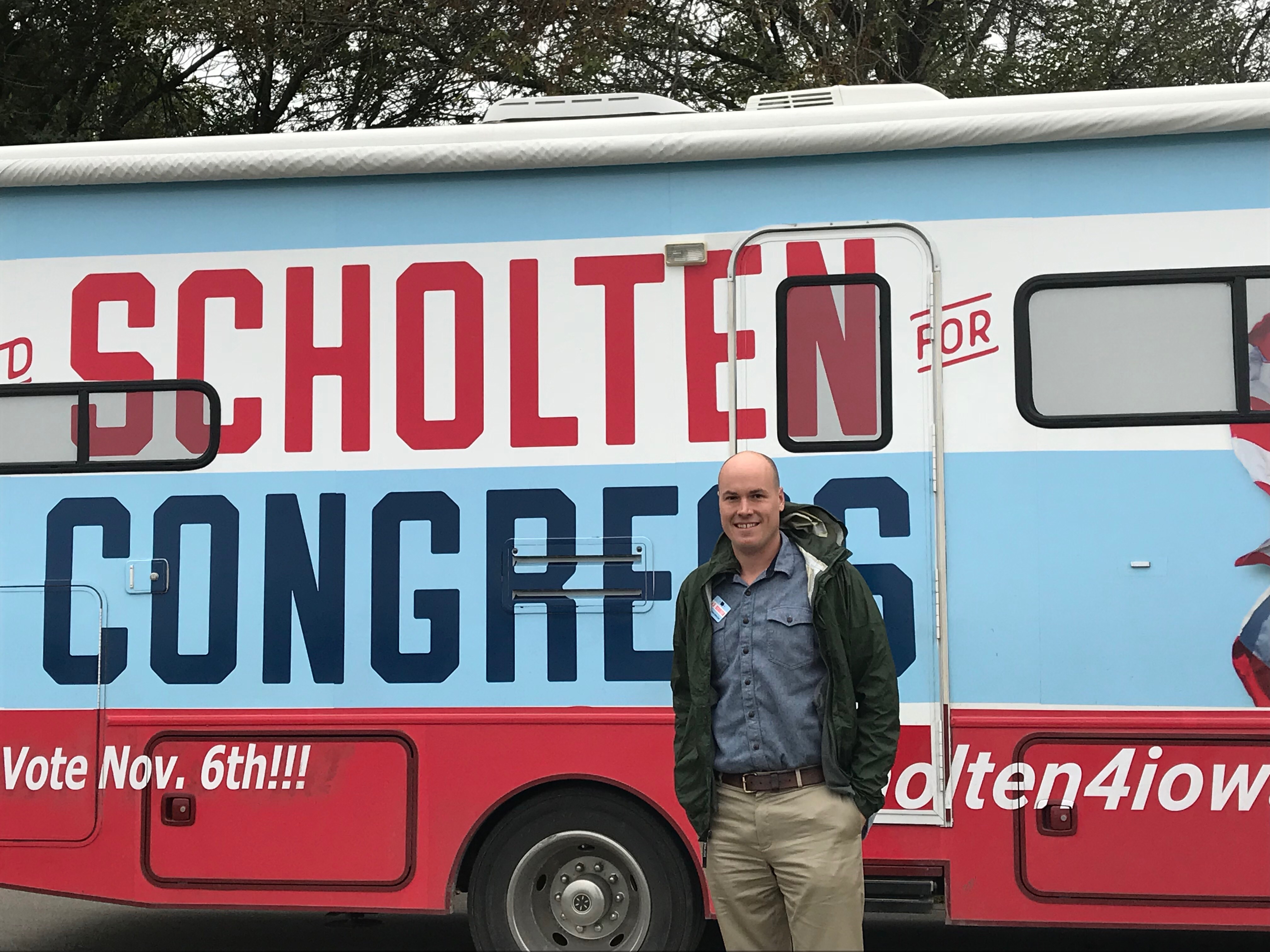 J.D. Scholten in front of the "Sioux City Sue" (Photo credit: Luke Barnes)