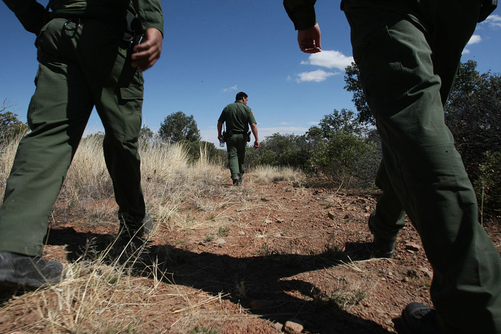 DHS officials this week offered a particularly tone-deaf response following the death of a 7-year-old migrant girl who was apparently denied medical care for hours before she passed. Pictured: Border Patrol agents near the U.S./Mexico border fence a few miles west of the Antelope Wells, New Mexico port of entry.(Photo credit: Don Bartletti/Los Angeles Times via Getty Images)