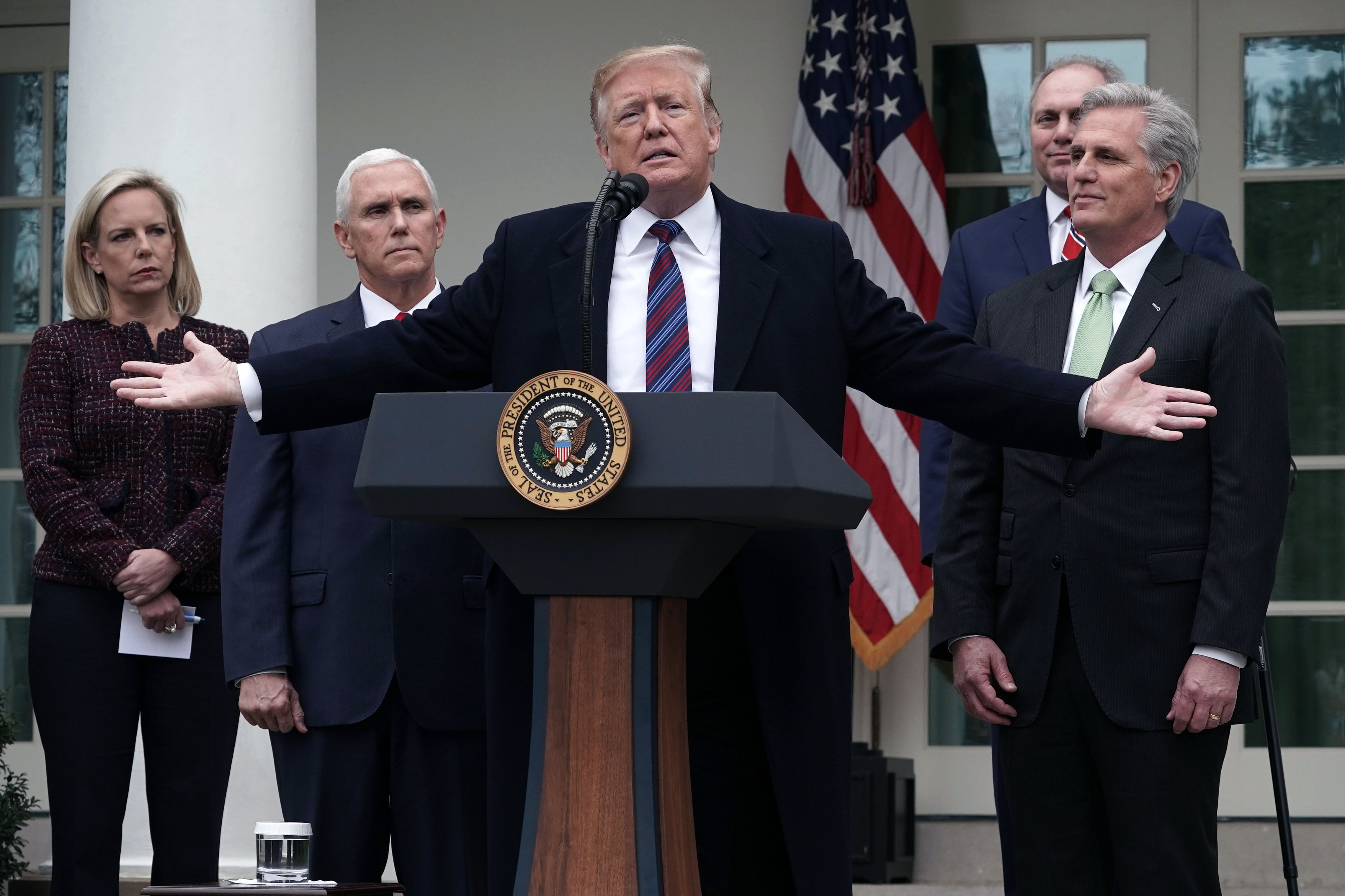 President Donald Trump hosted both Democratic and Republican lawmakers at the White House for a meeting as the government shutdown headed into its third week, January 4, 2019, Washington, DC. (Photo Credit: Alex Wong/Getty Images)