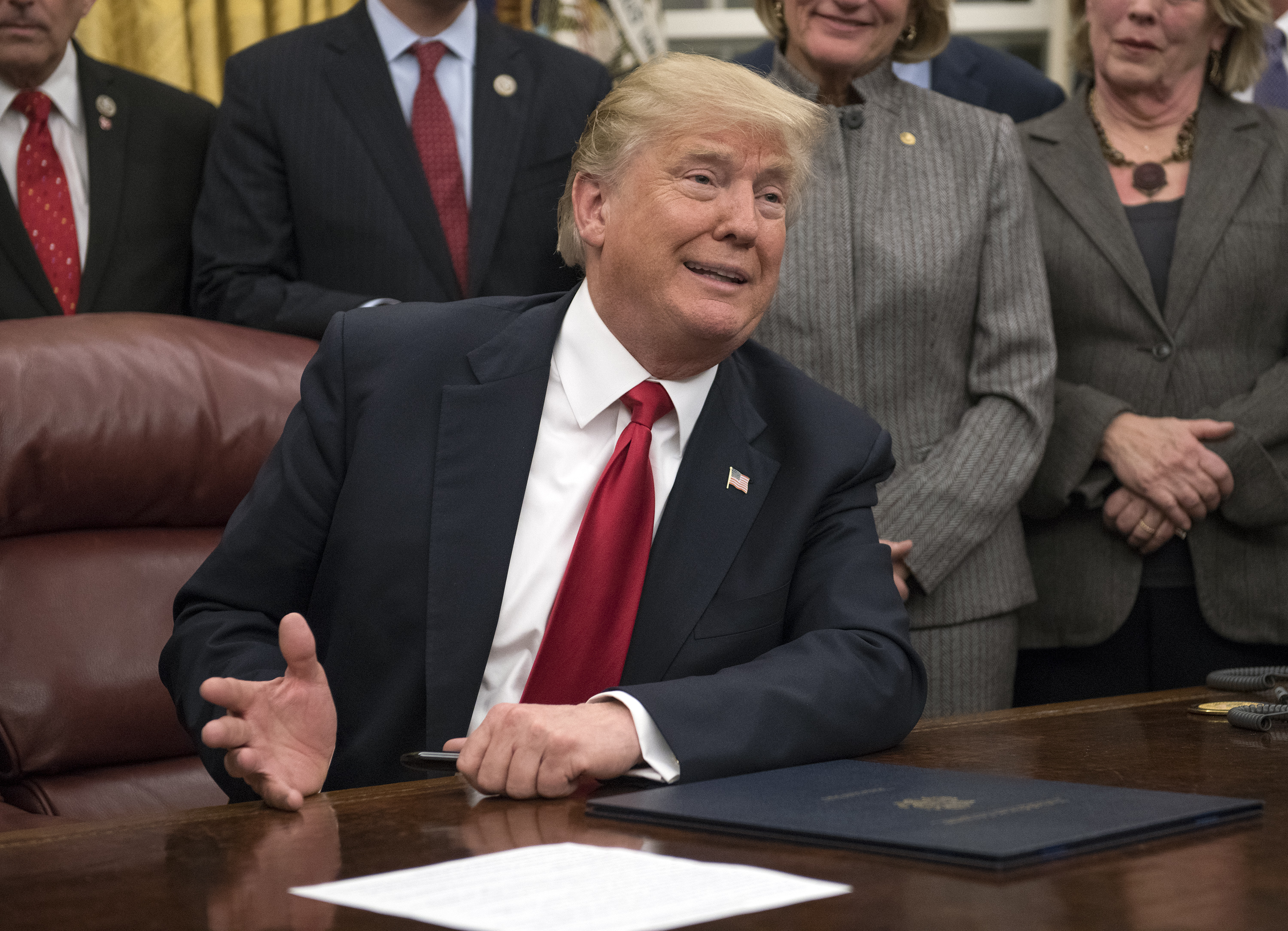 U.S. President Donald Trump makes remarks in the Oval Office prior to signing the bipartisan Interdict Act, a bill to stop the flow of opioids into the United States, on January 10, 2018 in Washington, D.C. (Photo by Ron Sachs-Pool/Getty Images)