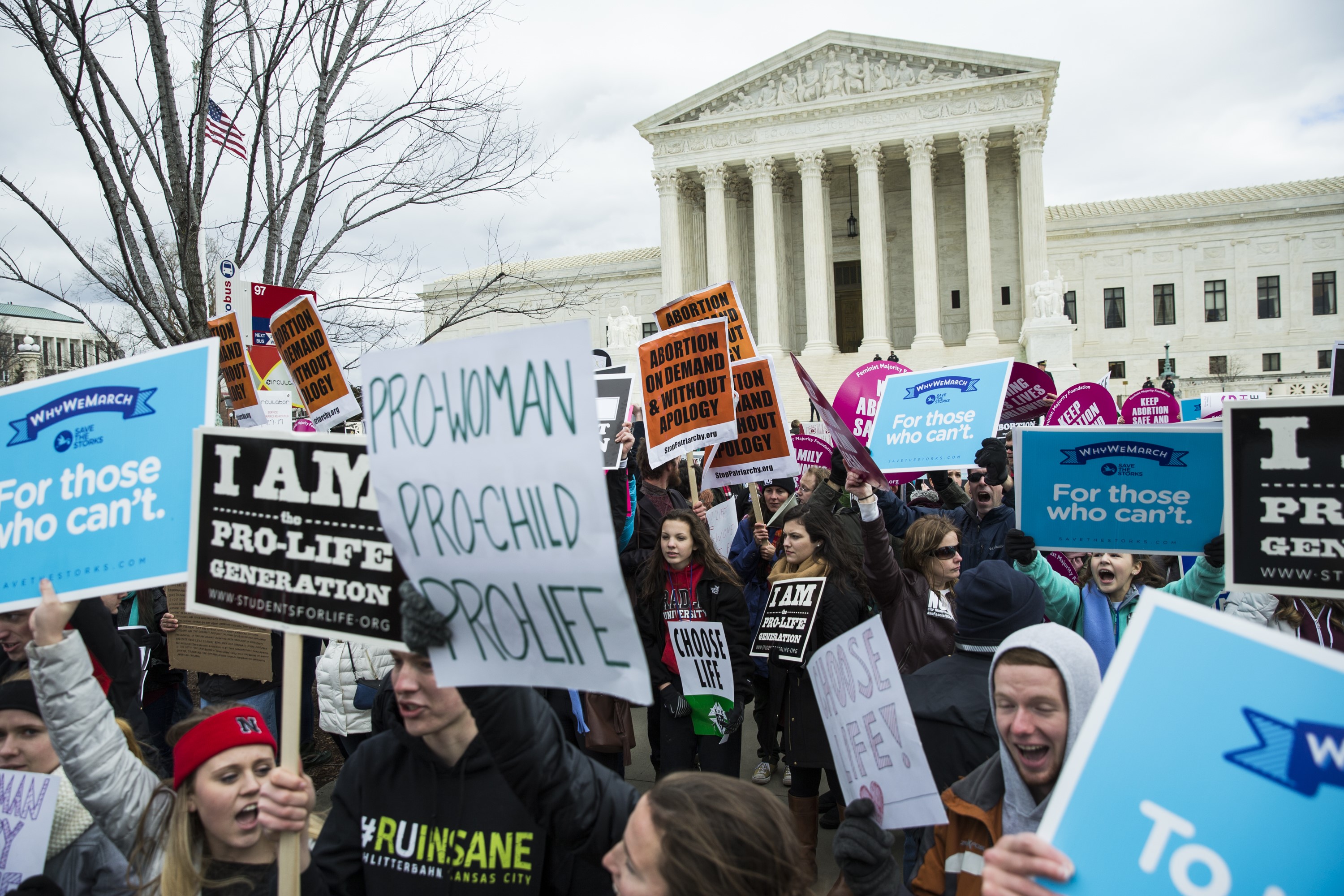 Anti-choice demonstrators try to block Pro-Choice supporters in front of the Supreme Court during the annual March for Life on the anniversary of the historic Roe v. Wade Supreme Court ruling in Washington on January 27, 2017. (Credit: Samuel Corum/Anadolu Agency/Getty Images)