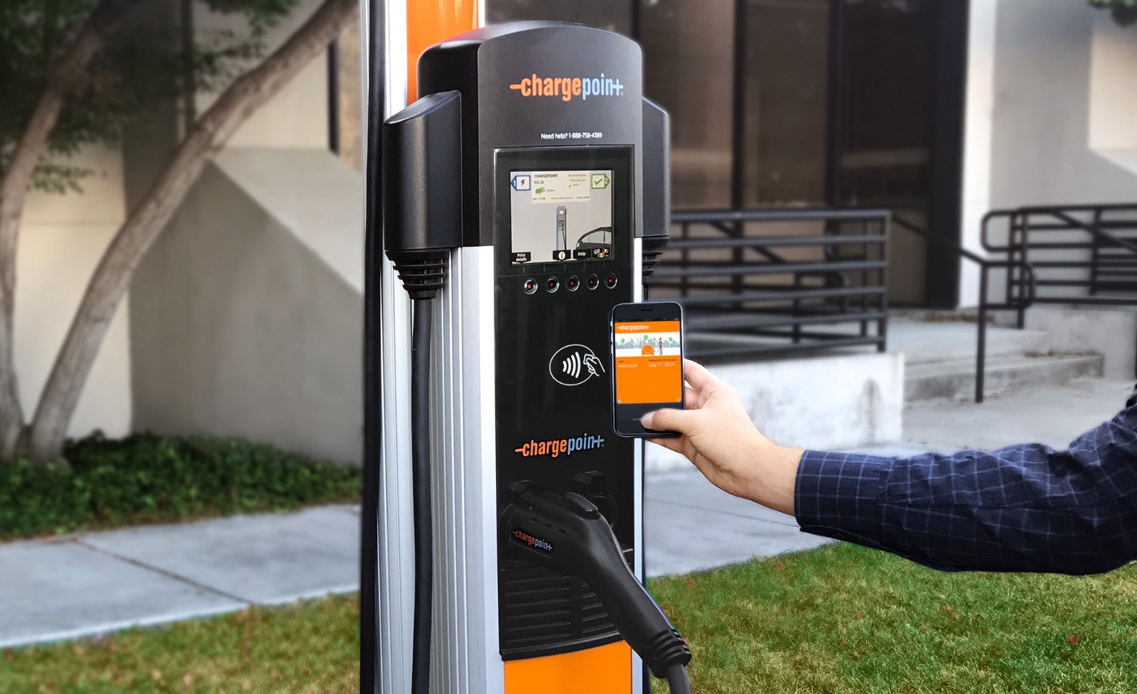 A ChargePoint EV charging station. ChargePoint recently secured funding from Chevron. (CREDIT: ChargePoint)